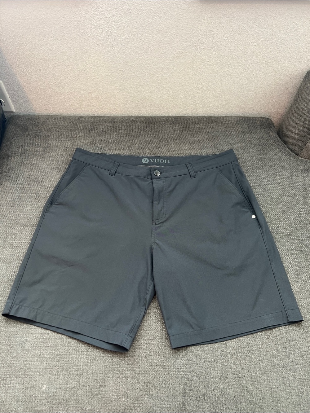 Vuori Men's Charcoal Performance Hybrid Shorts